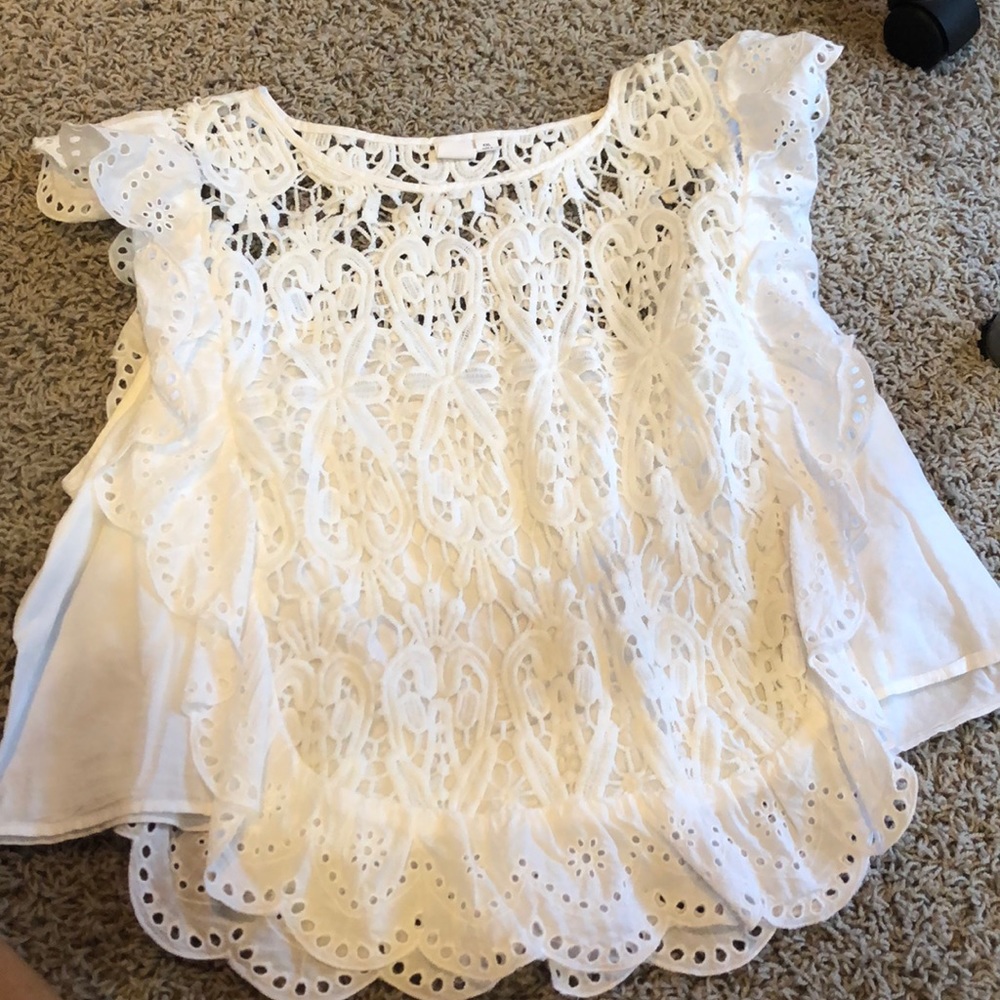 Adorable gap eyelet top